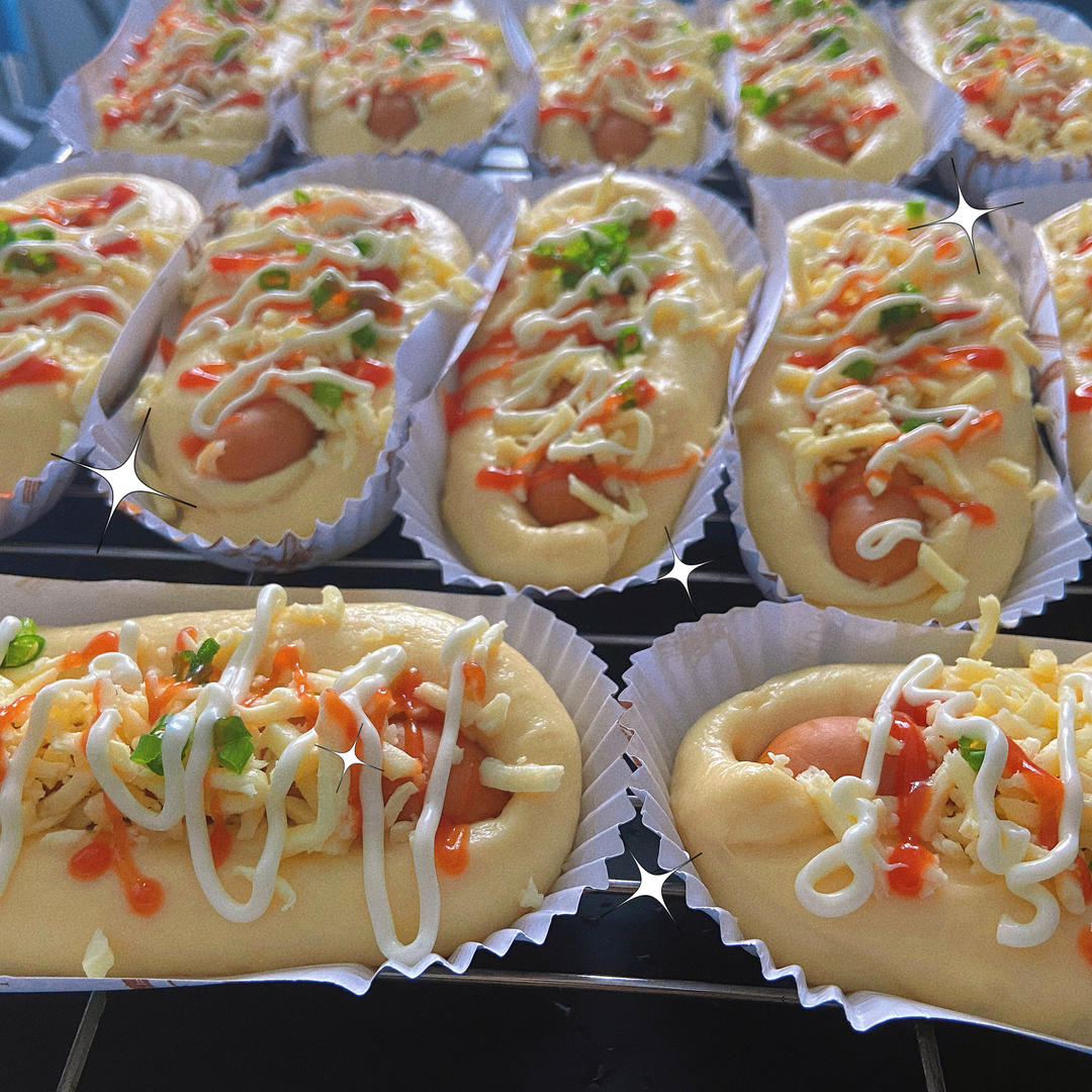 葱香芝士肠仔包