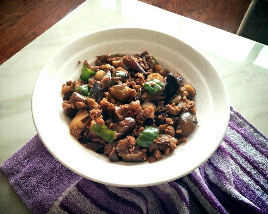 只想安静地做一盘肉沫炒茄子