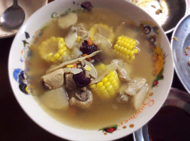 山药玉米排骨汤