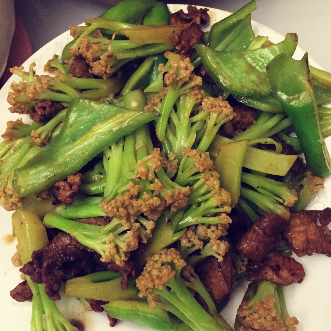 老丁的私房菜-干锅花菜