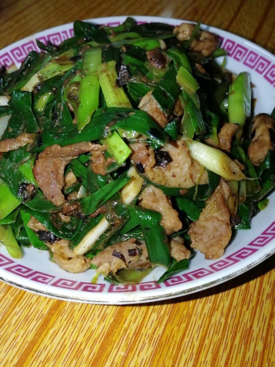 【生爆盐煎肉】抵挡不了的蒜苗和五花肉的诱惑