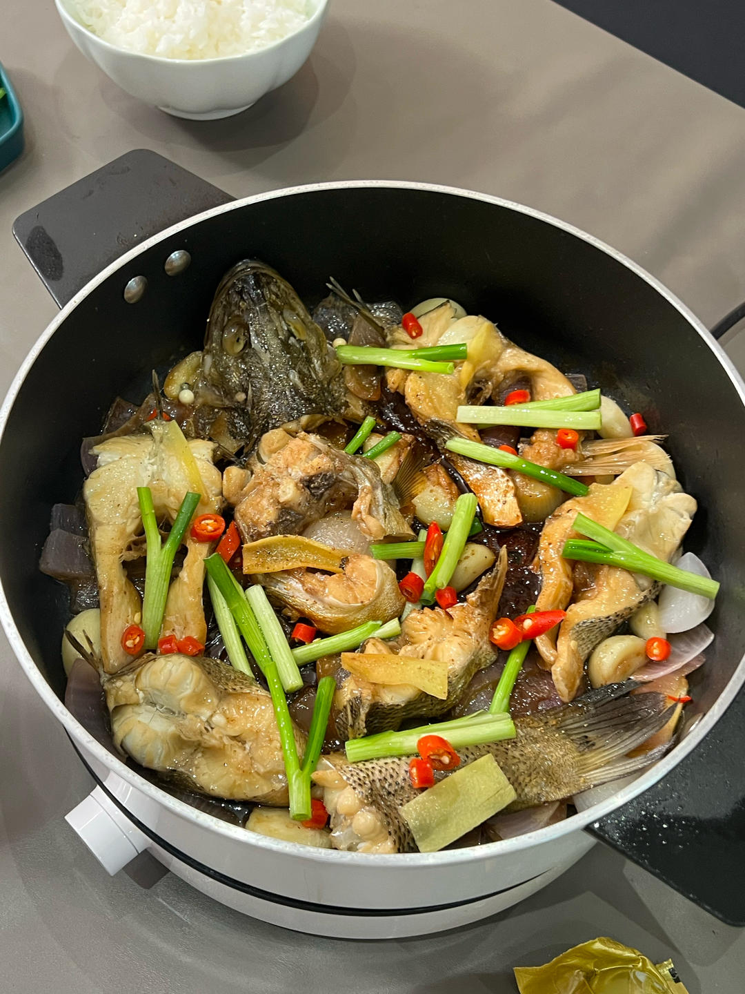 葱香焗鲈鱼