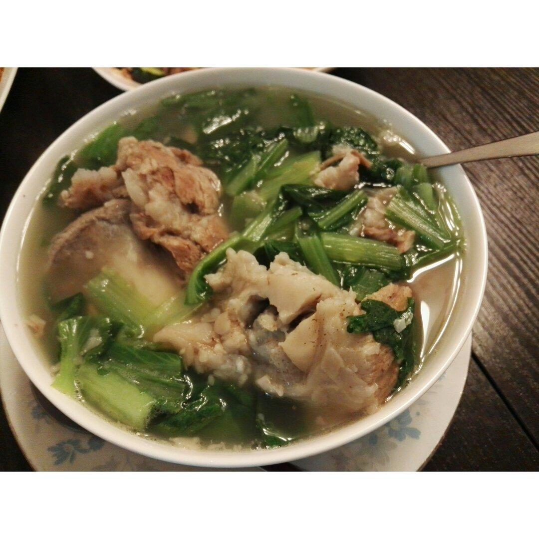 棒骨小白菜汤
