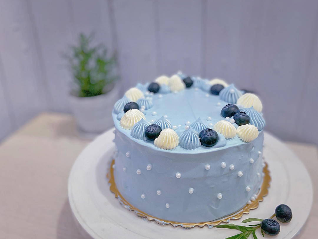 蝶豆花香缇奶油蛋糕