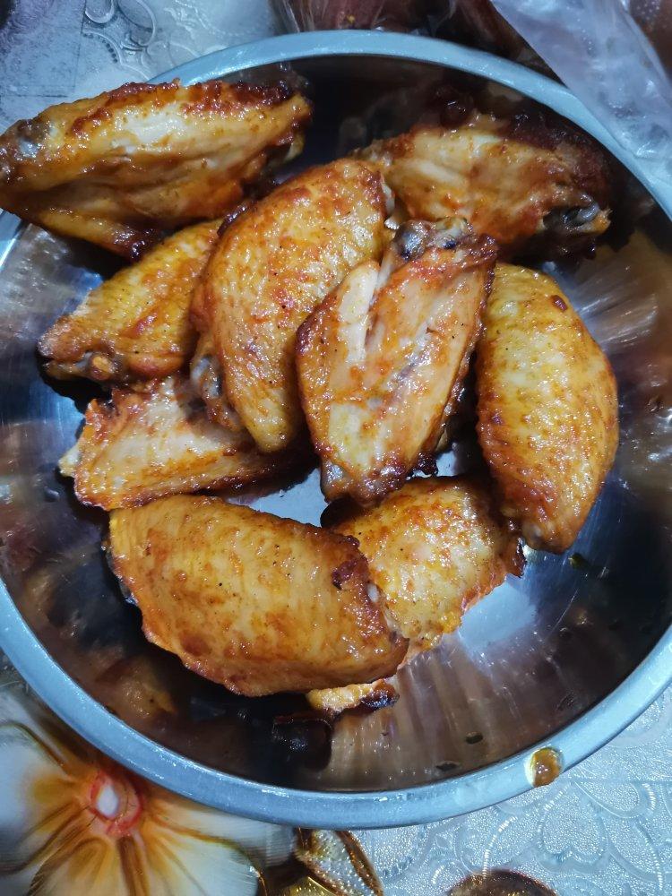 奥尔良烤鸡翅 还没摆盘就被抢光了