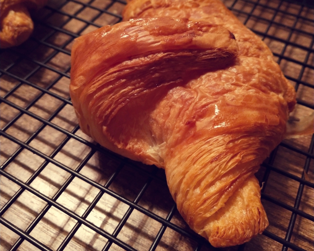 咸香酥脆的Croissant(可颂/羊角包)的做法