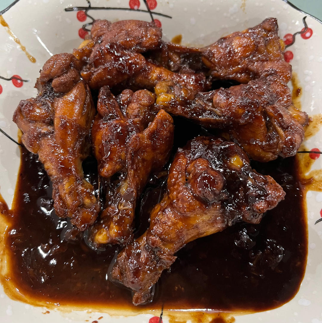 好吃到舔手指的「蒜香蜜汁鸡翅根」👍