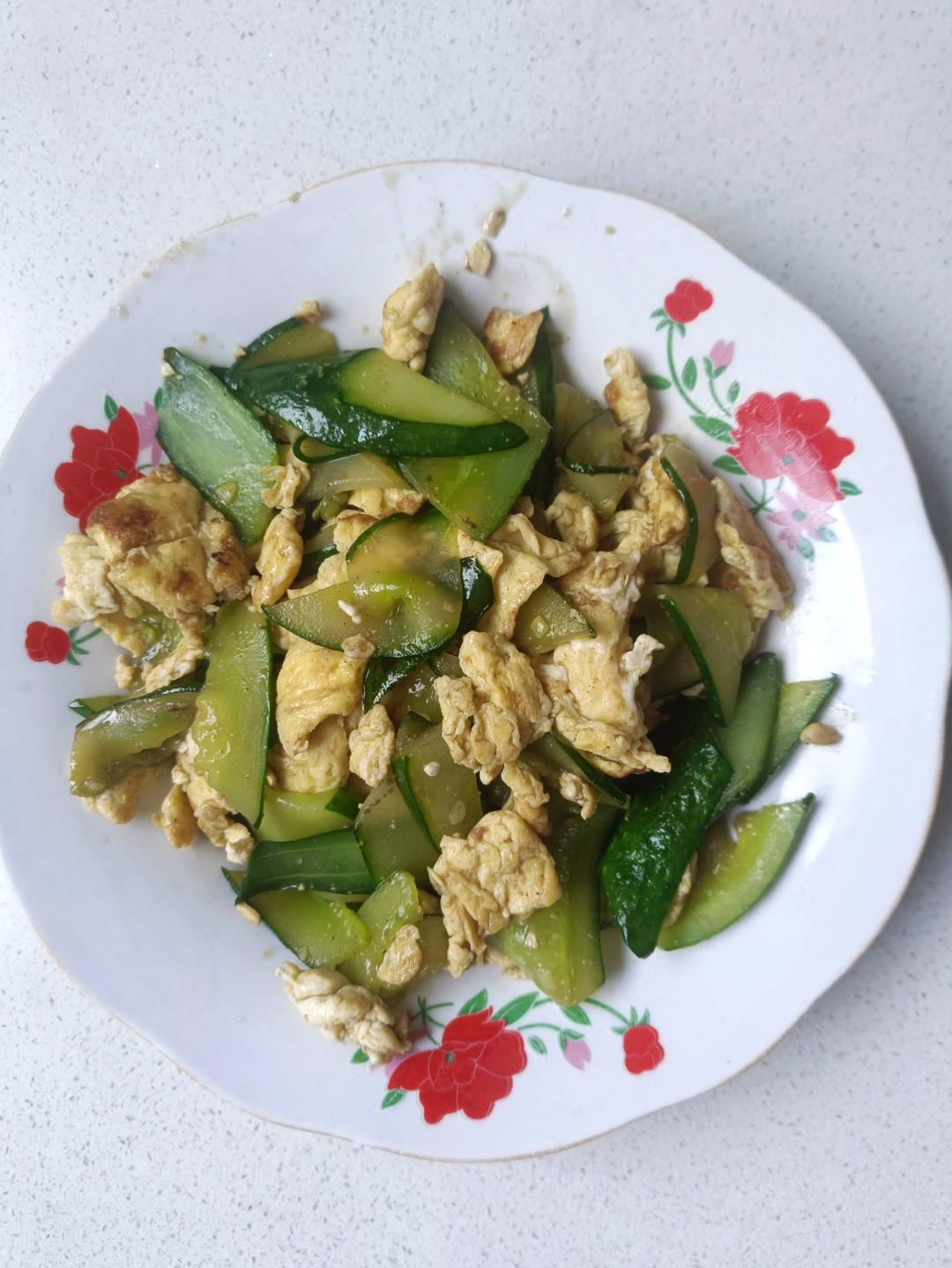 黄瓜炒鸡蛋 （青瓜炒鸡蛋）