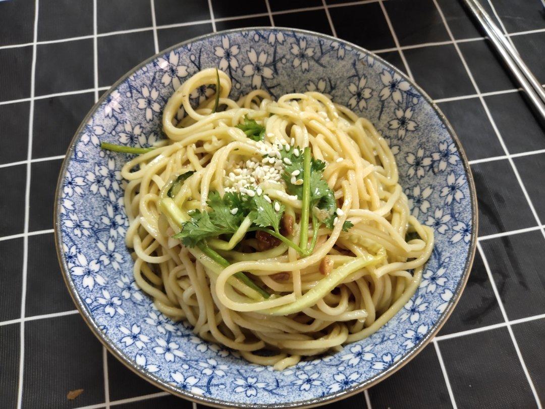 夏日快手凉拌面