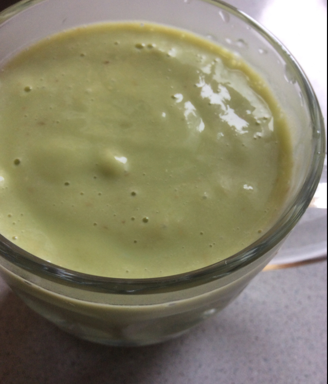 牛油果香蕉奶昔