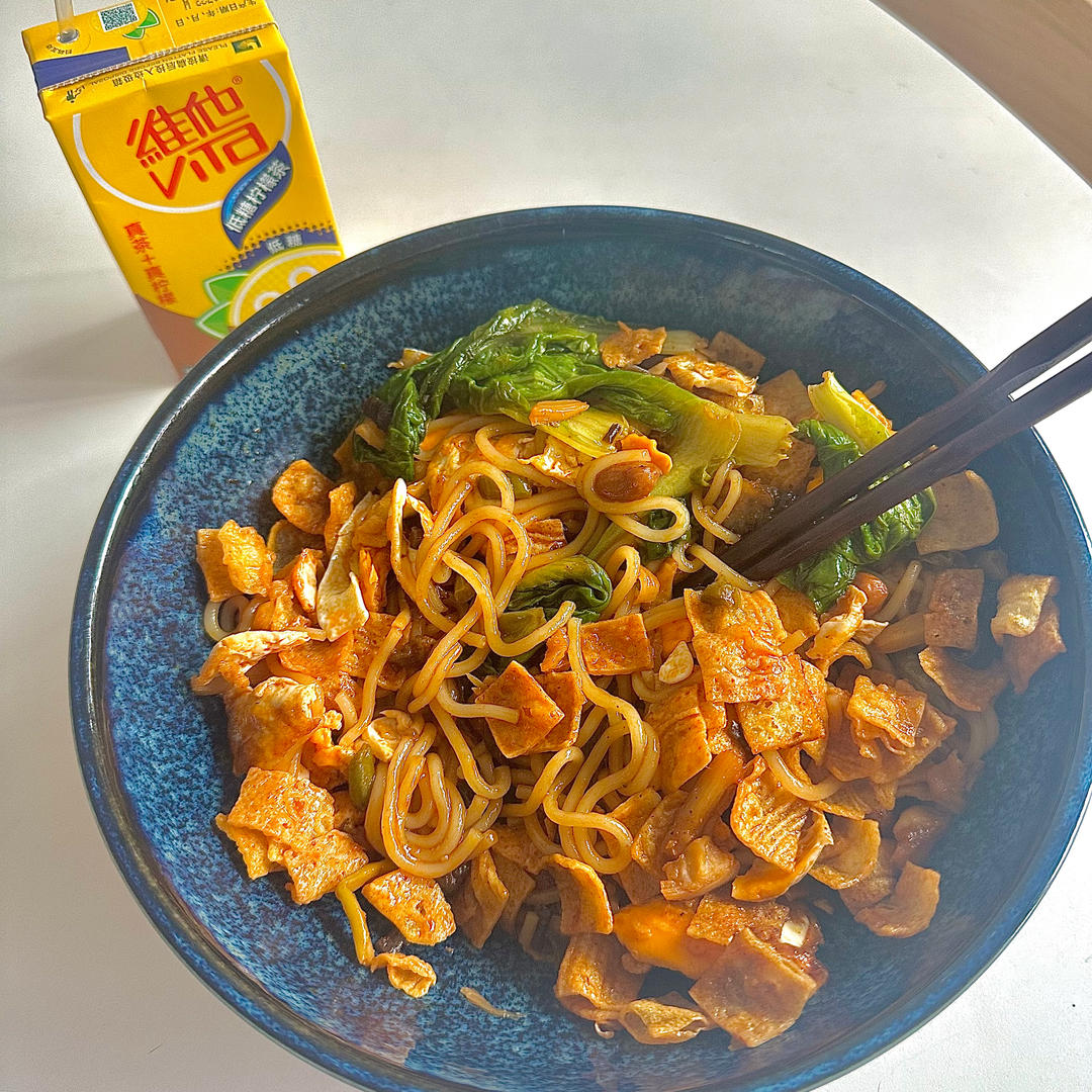 ✅挑战365天晚餐不重样第60天:干炒螺蛳粉‼️