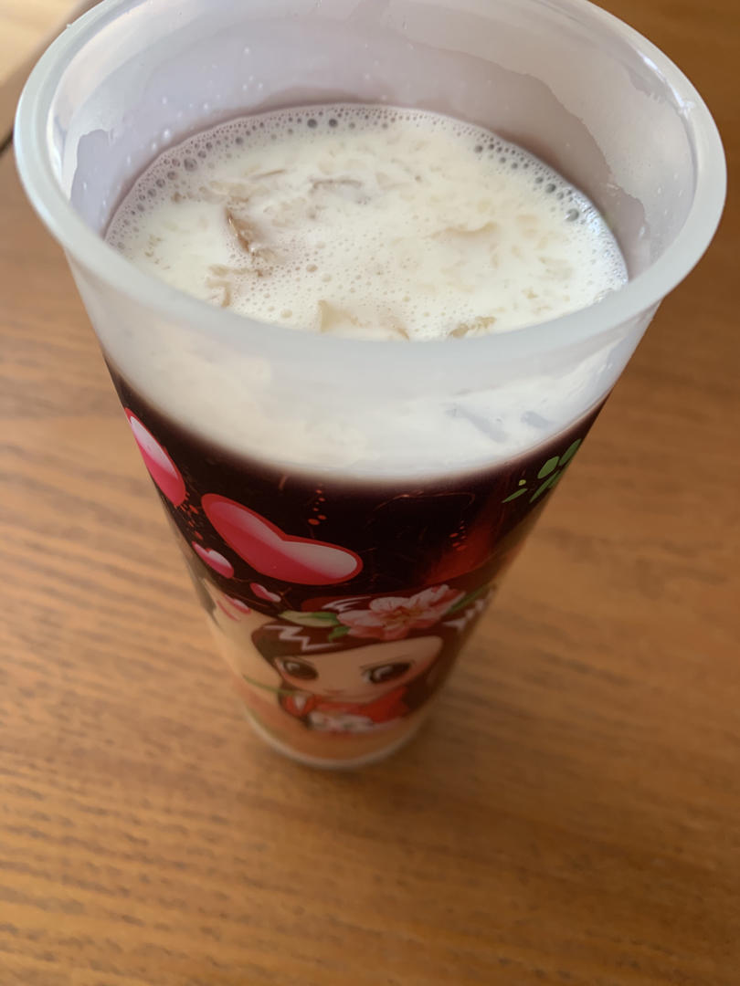 可以吸的桃子果肉奶冻汁（白凉粉）