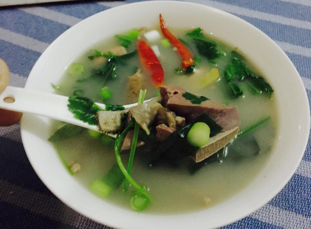 羊杂汤的做法