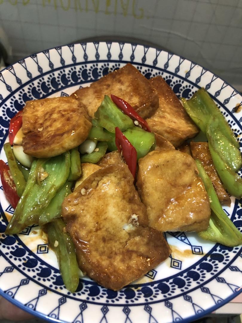 青椒炒豆腐