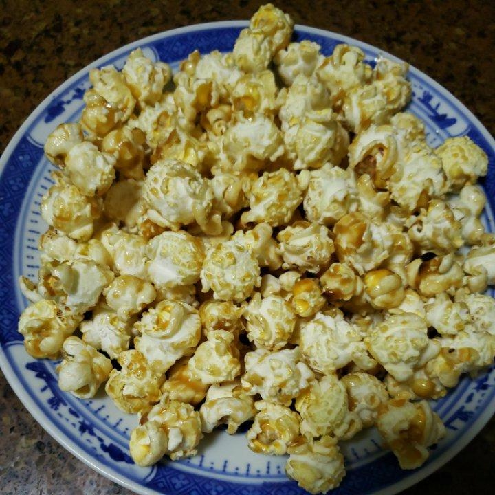 自制电影院球形焦糖爆米花