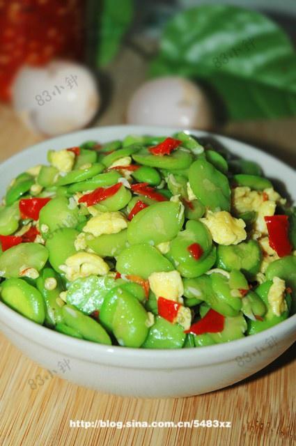 剁椒蚕豆米炒鸡蛋的做法