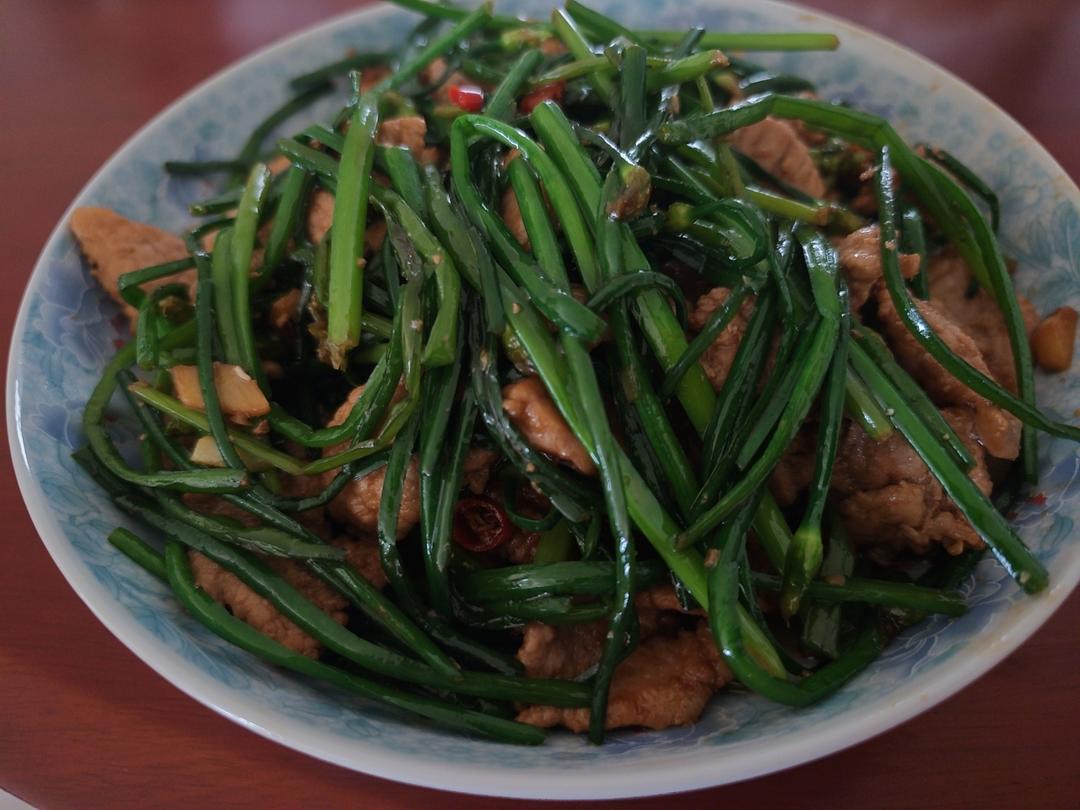 韭菜花炒肉
