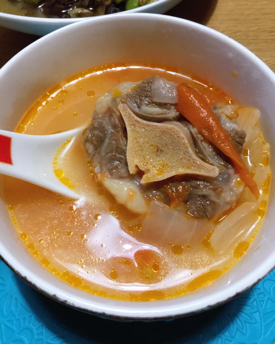 番茄牛尾清汤