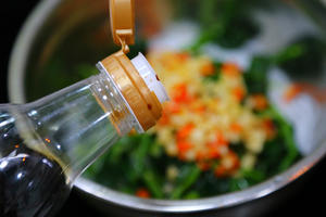 凉拌菠菜粉丝---少油健康凉拌菜的做法 步骤18
