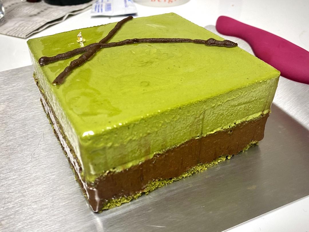 天际Yamanoha—香缇巧克力配抹茶慕斯蛋糕<熊谷裕子>