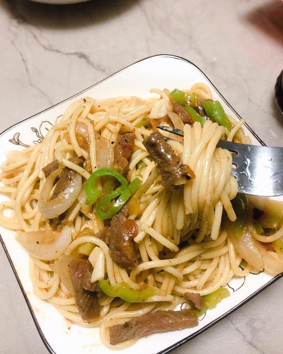番茄意大利面