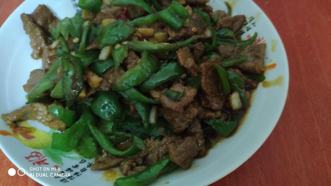【小高姐】青椒牛肉 如何炒出嫩滑的牛肉