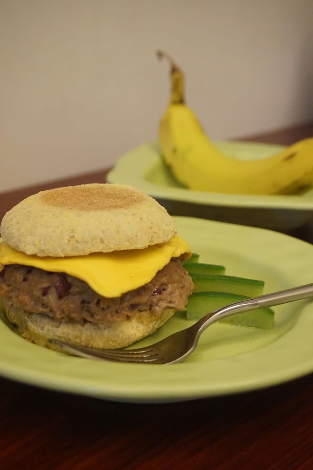 猪柳蛋麦满分 —英式玛芬胚English muffin