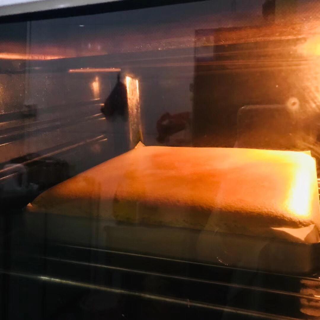 抹茶戚风蛋糕卷