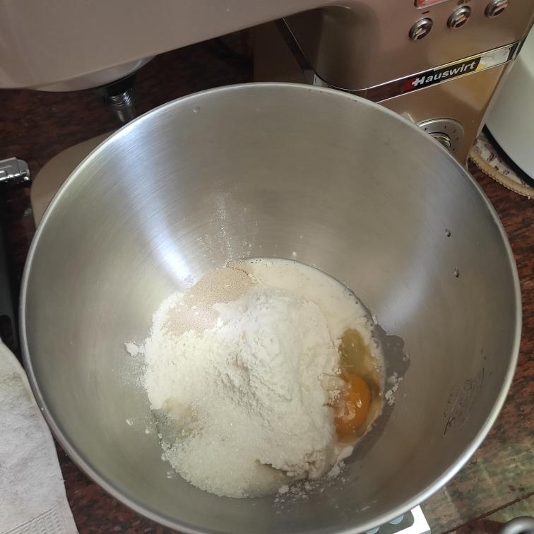 纯奶手撕吐司的做法 步骤1