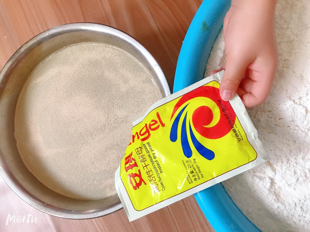 纯奶手撕吐司的做法 步骤1