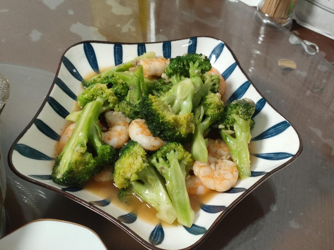 减肥去脂的西兰花炒虾仁