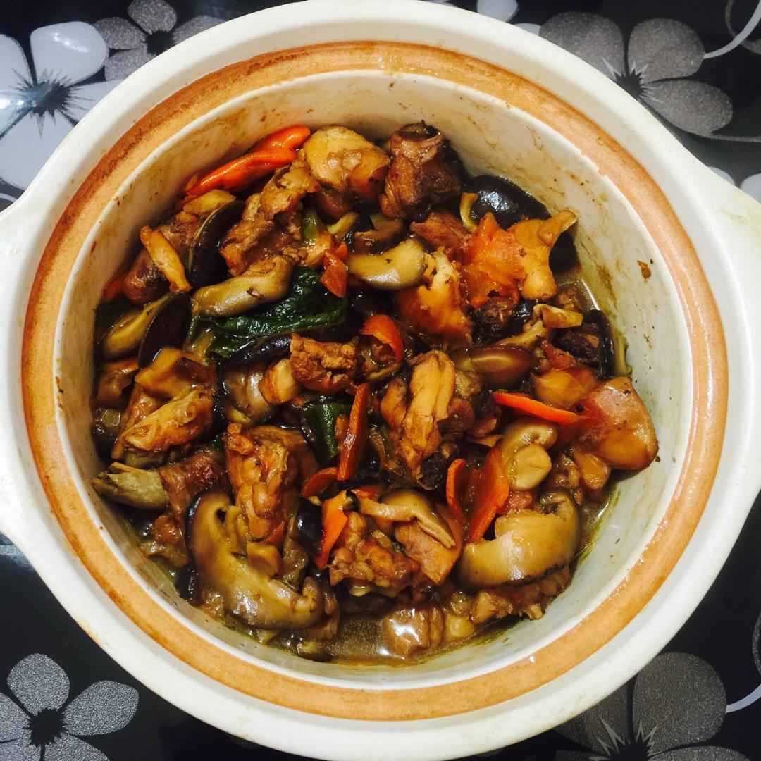 黄焖鸡米饭