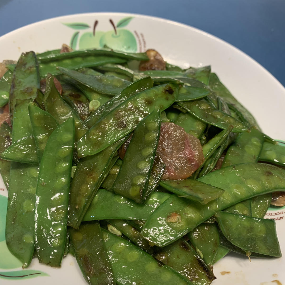 超脆爽的荷兰豆炒香肠