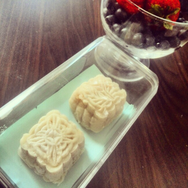 奶黄冰皮月饼