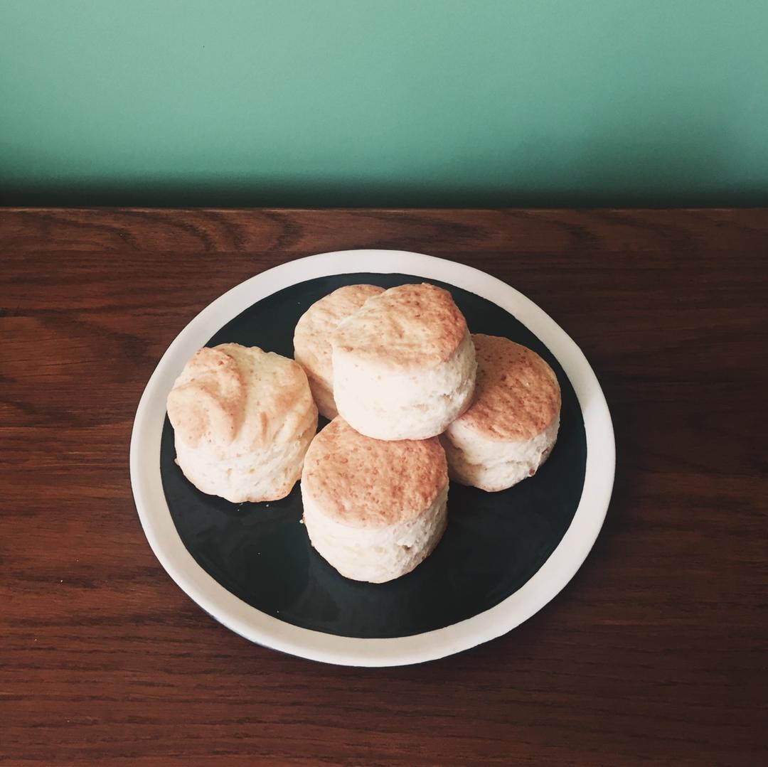 帕玛森起司司康