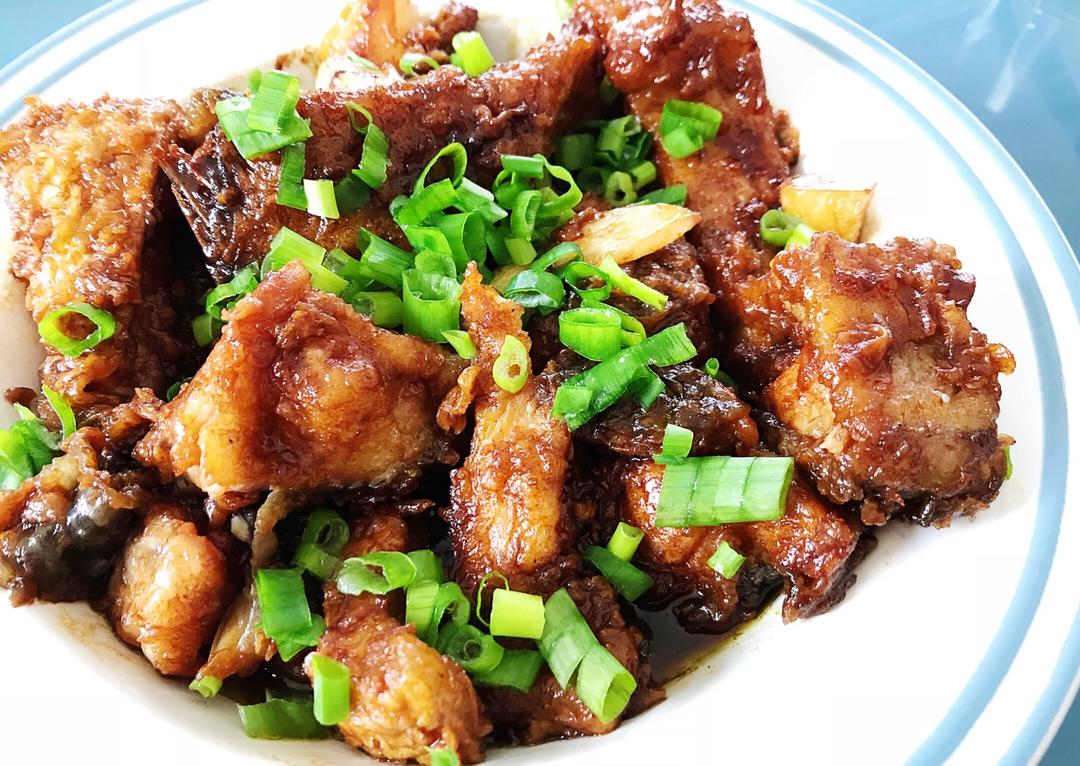 做过 蒜子啤酒烧鱼块 味道十分浓郁,层次丰富,蒜香