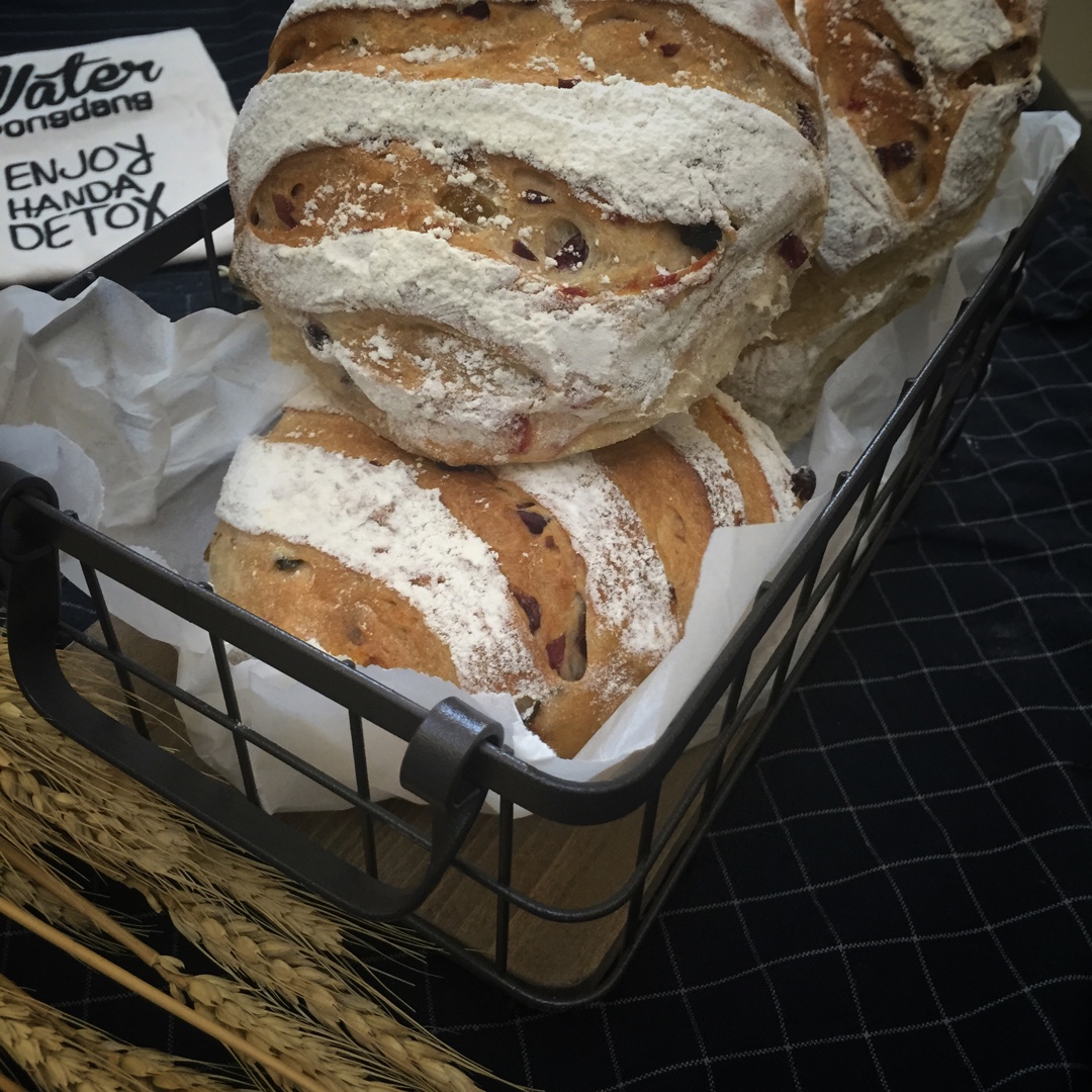 黑麦蔓越莓软欧包