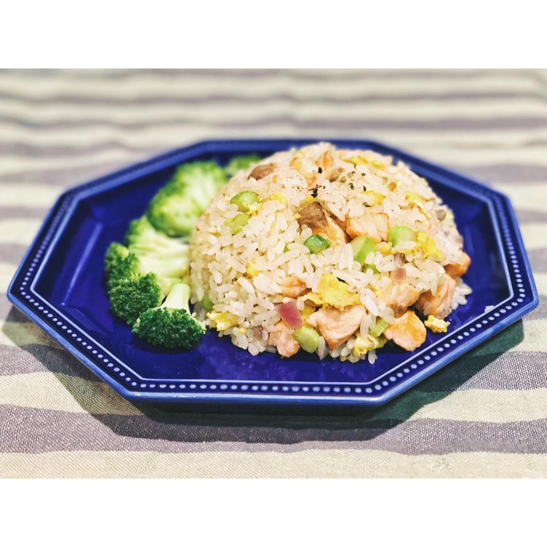 三文鱼炒饭