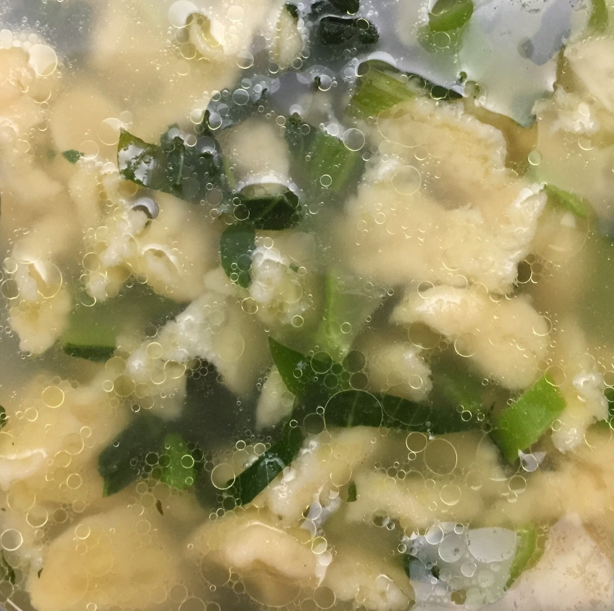 青菜鸡蛋面疙瘩汤