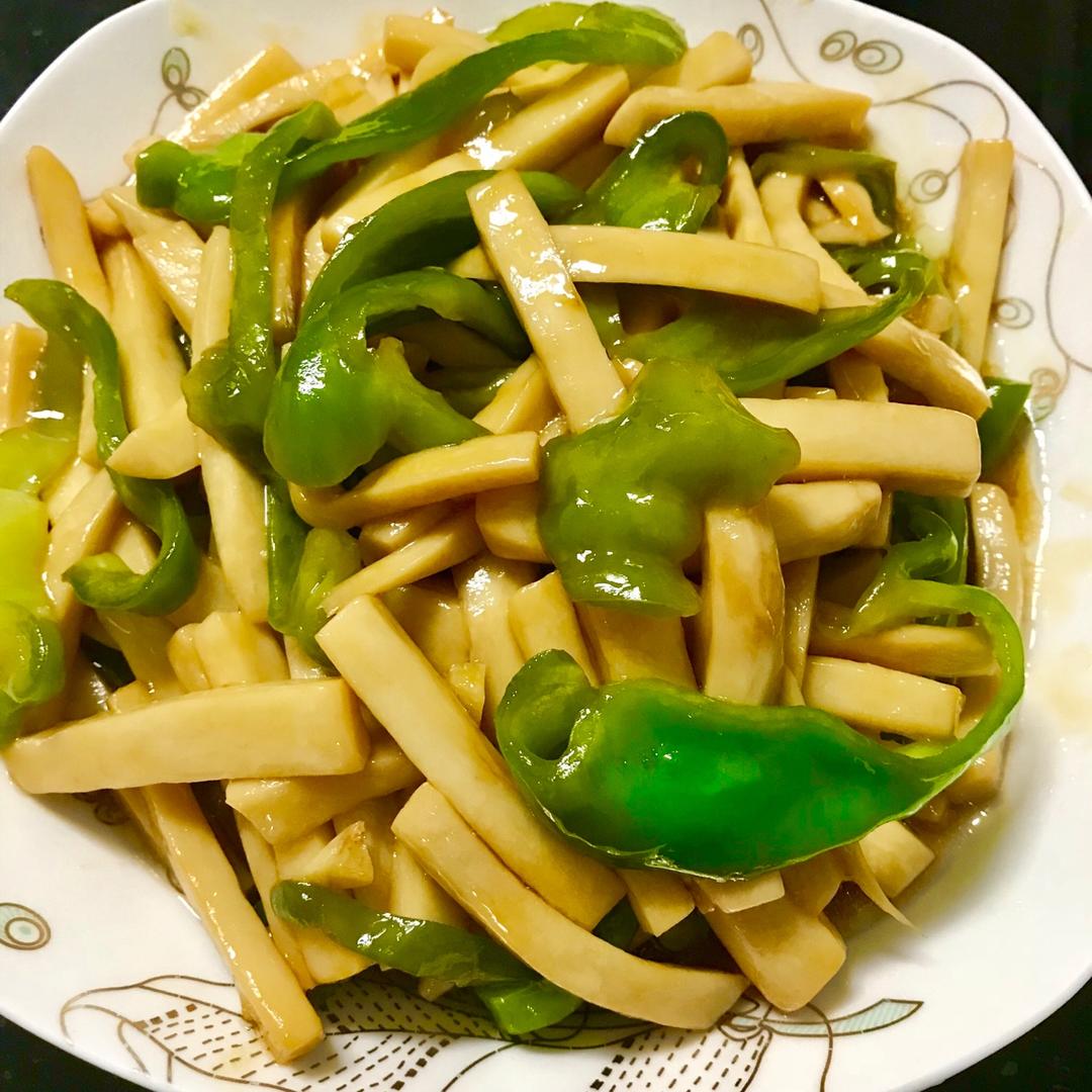 青椒素炒杏鲍菇