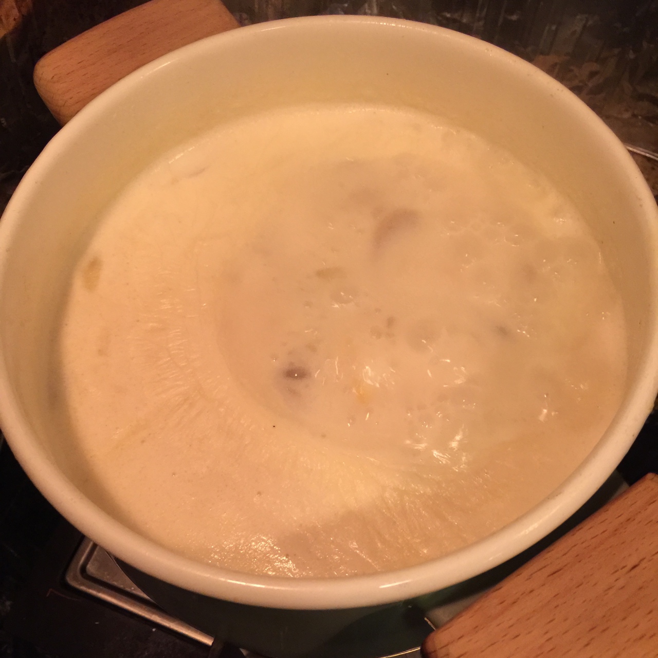 鸡茸奶油蘑菇汤