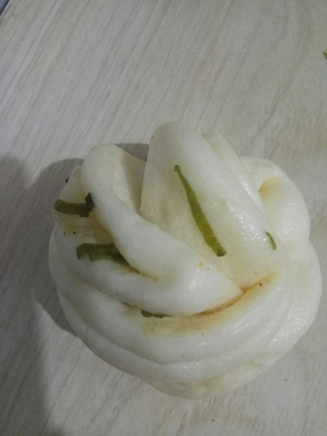 重葱火腿花卷