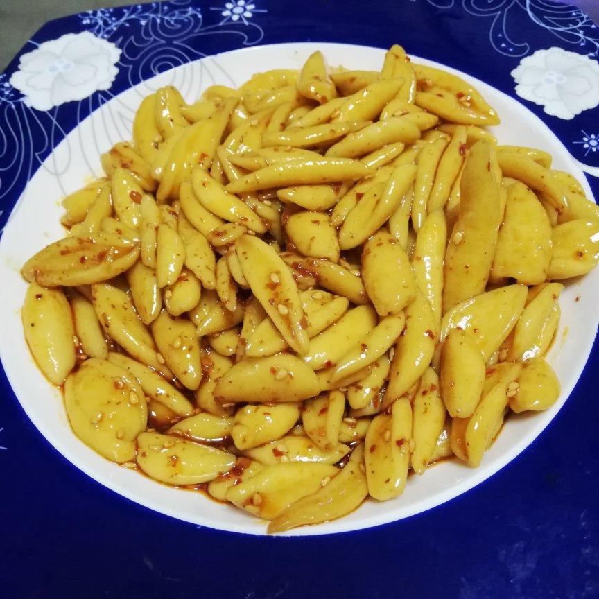 味道超级好吃，可以让你流口水的凉拌剪刀面