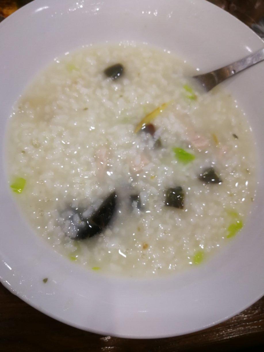 皮蛋瘦肉粥