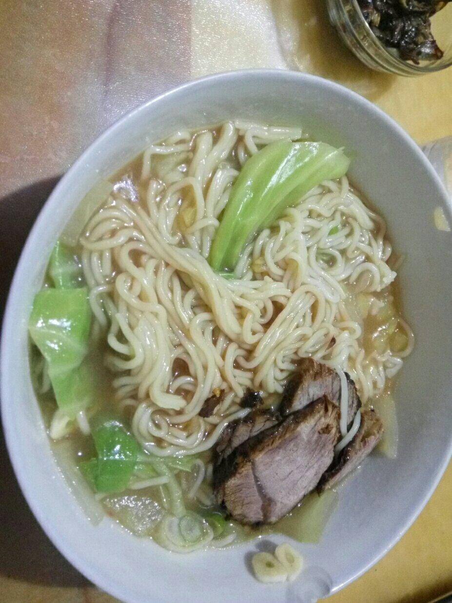 一碗热汤面