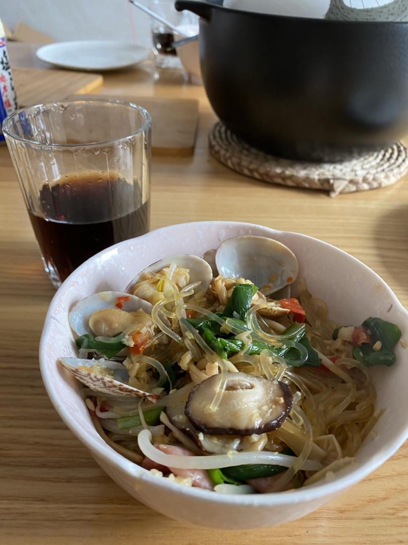 香鲜砂锅花甲粉丝