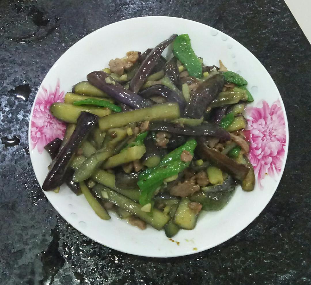 酱香肉末烧茄子