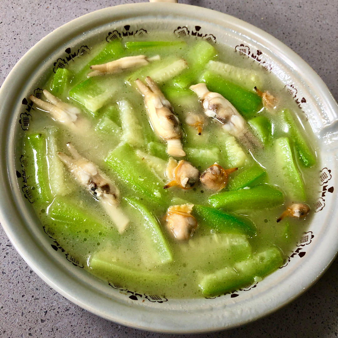 鲜掉眉毛的蛏子炒丝瓜