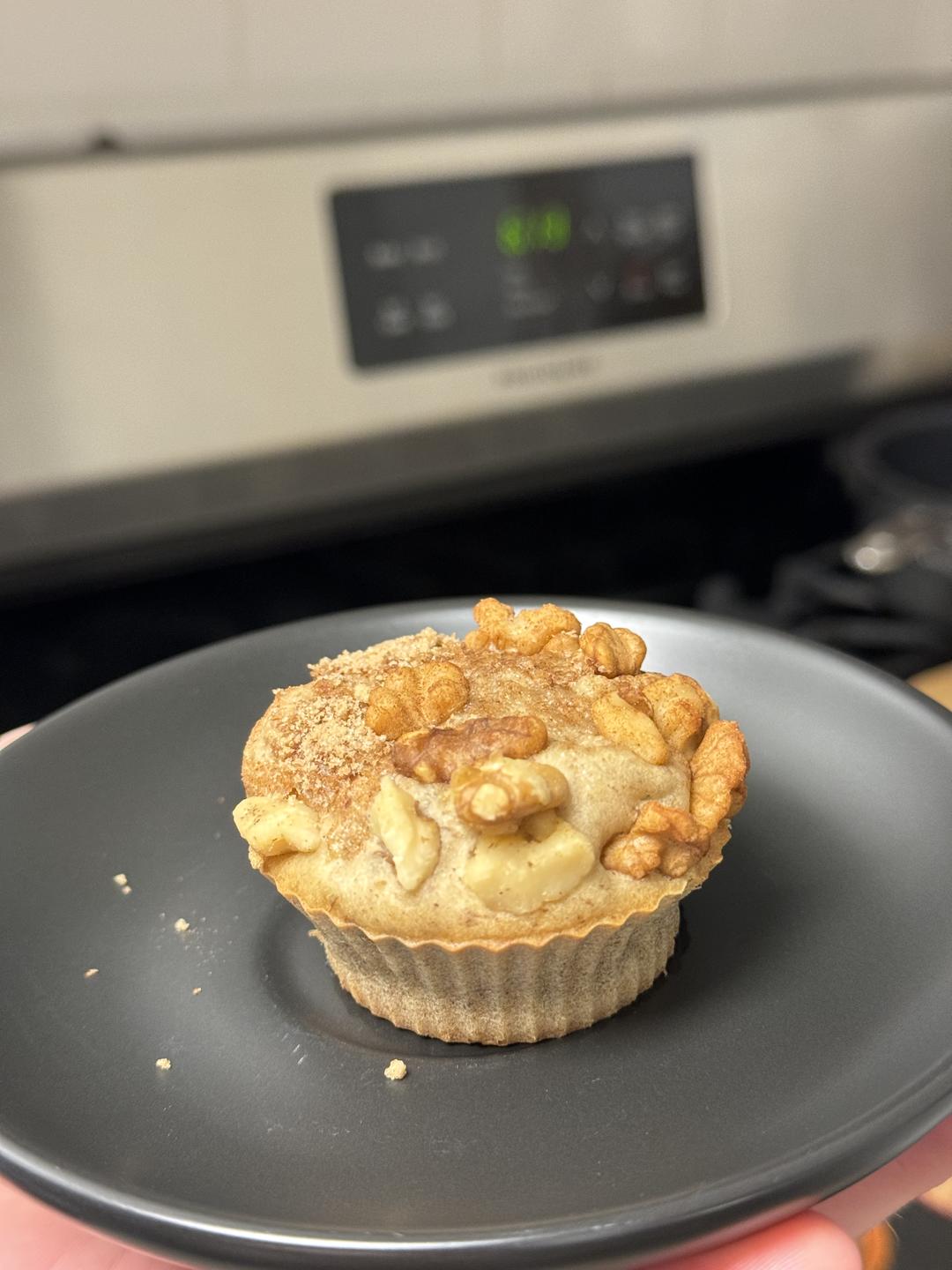 banana walnut raisin muffin