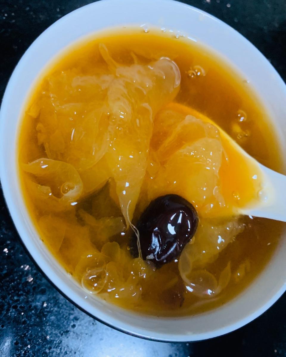 百合红枣银耳汤